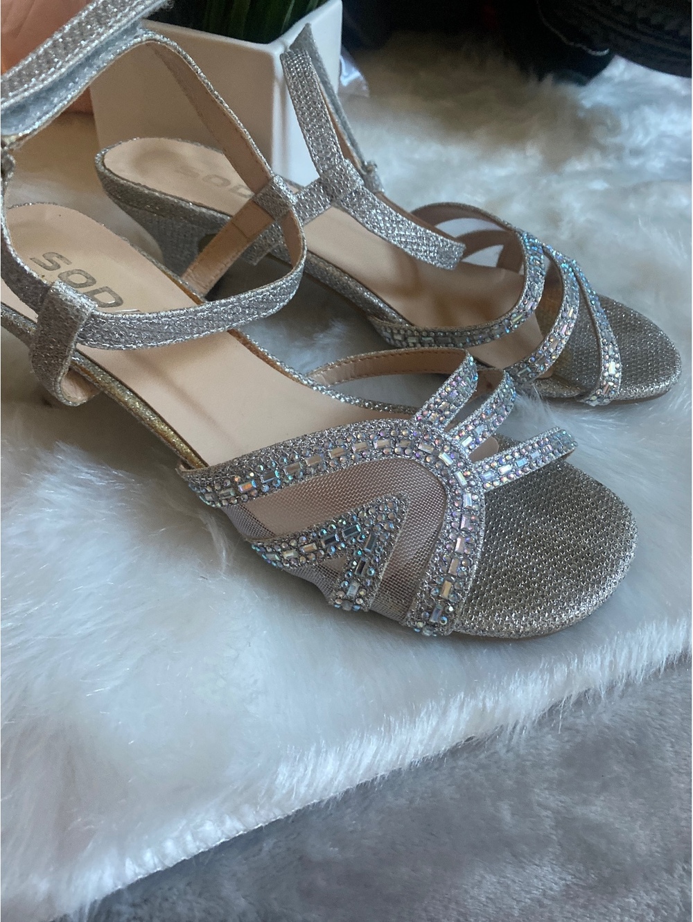 SODA Women's Silver Glitter Strappy Block Heel Sandals